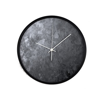 Ceas perete, produs DekoStore, pentru birou, living sau showroom, cu mecanism silentios, Placa de metal, diametru 30 cm, rama neagra din plastic Ceas perete, produs DekoStore, pentru birou, living sau showroom, cu mecanism silentios, Placa de metal, diametru 30 cm, rama neagra din plastic
