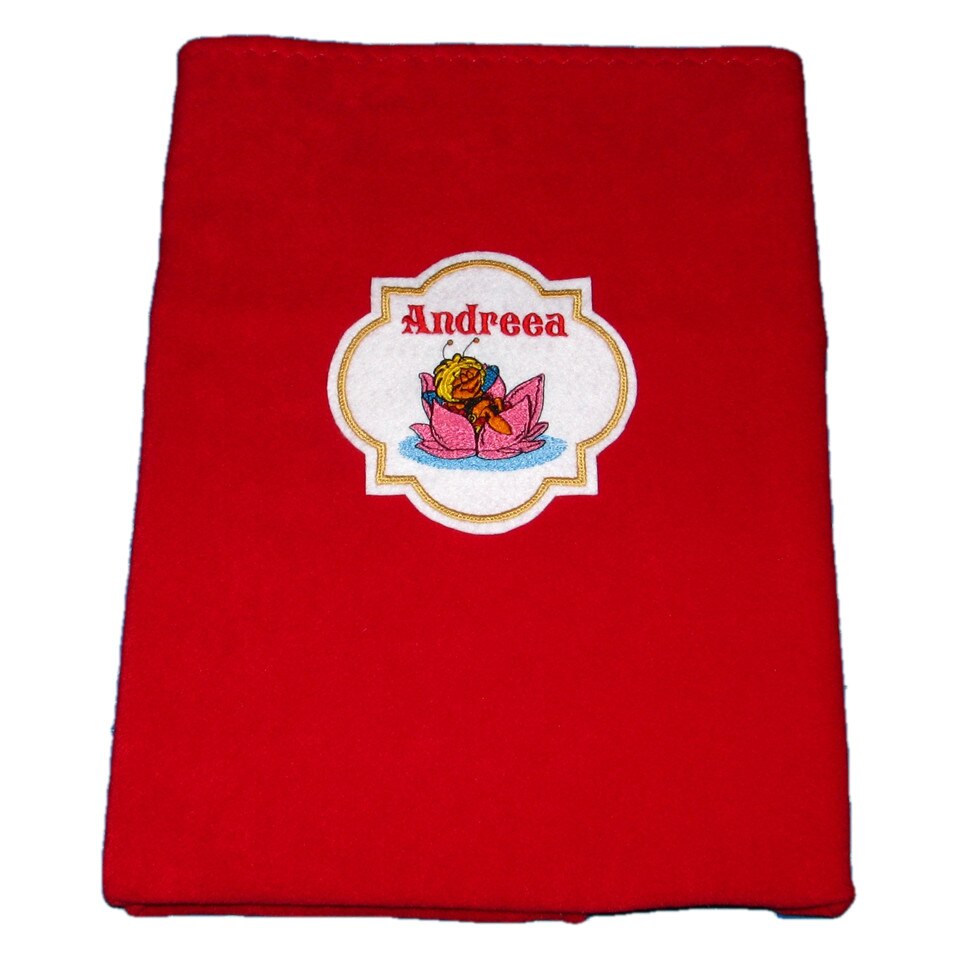 Paturica microfibra personalizata cu nume, Happy Gifts, rosu, model 2