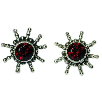 Cercei Argint 925 cu granat natural Cercei Argint 925 cu granat natural