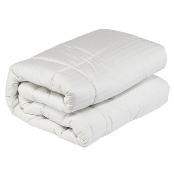 Pilota matlasata Ralex Pucioasa, umplutura 100% lana, tesatura 100% bumbac, 200x220 cm, crem Pilota matlasata Ralex Pucioasa, umplutura 100% lana, tesatura 100% bumbac, 200x220 cm, crem