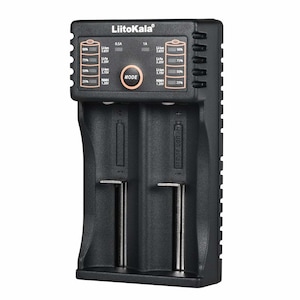 Incarcator inteligent universal Liitokala Lii-202 pentru acumulatori Li-ion 10440, 16340, 18650, 26650, Ni-MH A, AA, AAA, adaptor priza inclus
