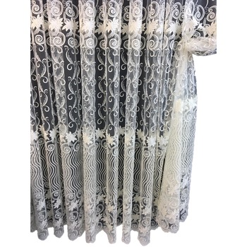 Perdea ivoire brodata 500X245cm cu rejansa by Liz Line-RD585 Perdea ivoire brodata 500X245cm cu rejansa by Liz Line-RD585
