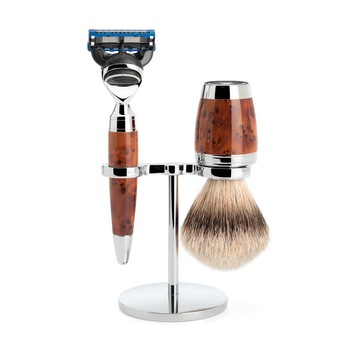 Set de barbierit cu aparat de ras compatibil Gillette Fusion si pamatuf Silvertip Badger cu par de bursuc si maner din lemn de thuia S 091 H 71 F Set de barbierit cu aparat de ras compatibil Gillette Fusion si pamatuf Silvertip Badger cu par de bursuc si maner din lemn de thuia S 091 H 71 F