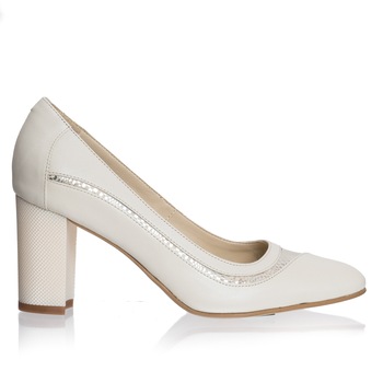 Pantofi dama din piele naturala - Bej cu Puncte - 163 BP Pantofi dama din piele naturala - Bej cu Puncte - 163 BP