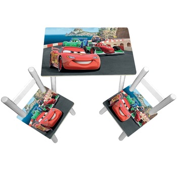 Masuta copii cu 2 scaunele McQueen si Francesco, MDF si lemn Masuta copii cu 2 scaunele McQueen si Francesco, MDF si lemn