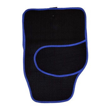 Set covoare interior din mocheta Motor Starter dunga albastra, Pe spate sunt confectionate din cauciuc antiderapant, dimensiuni fata 60 x 41 cm/spate 42 x 30 cm Set covoare interior din mocheta Motor Starter dunga albastra, Pe spate sunt confectionate din cauciuc antiderapant, dimensiuni fata 60 x 41 cm/spate 42 x 30 cm