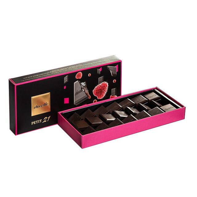Cubulete de ciocolata neagra 70% chocoMe Petit 21- cu piure din zmeura