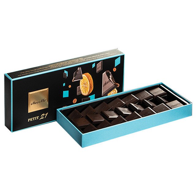 Cubulete de ciocolata neagra 70% chocoMe Petit 21 cu caramel si Yuzu