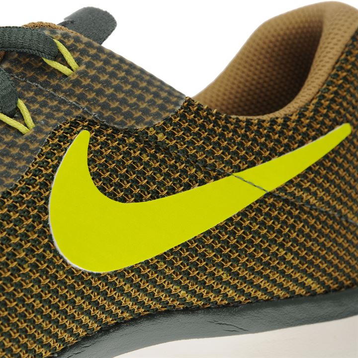 Мъжки маратонки Nike Tanjun Racer, Маслина/Тъмнозелен, Размер 43