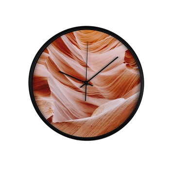 Ceas perete, produs DekoStore, pentru birou, living sau showroom, cu mecanism silentios, Dune rosiatice de nisip, diametru 30 cm, rama neagra din plastic Ceas perete, produs DekoStore, pentru birou, living sau showroom, cu mecanism silentios, Dune rosiatice de nisip, diametru 30 cm, rama neagra din plastic