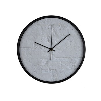 Ceas perete, produs DekoStore, pentru birou, living sau showroom, cu mecanism silentios, Zid din caramizi albe, diametru 30 cm, rama neagra din plastic Ceas perete, produs DekoStore, pentru birou, living sau showroom, cu mecanism silentios, Zid din caramizi albe, diametru 30 cm, rama neagra din plastic
