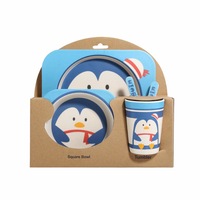 Set de masa si tacamuri pentru copii din fibra de bambus, FizioTab® Kids - Farfurie 2 compartimente, cana, bol, furculita si lingurita, serviciu de masa bebe, set hranire 5 piese, vesela mic dejun, pranz, cina, Pinguin