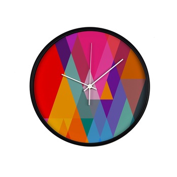 Ceas perete, produs DekoStore, pentru birou, living sau showroom, cu mecanism silentios, Fundal multicolor triunghiular, diametru 30 cm, rama neagra din plastic Ceas perete, produs DekoStore, pentru birou, living sau showroom, cu mecanism silentios, Fundal multicolor triunghiular, diametru 30 cm, rama neagra din plastic