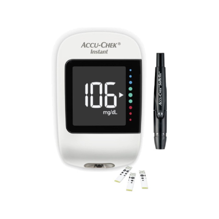 Accu-Chek Instant vércukormérő