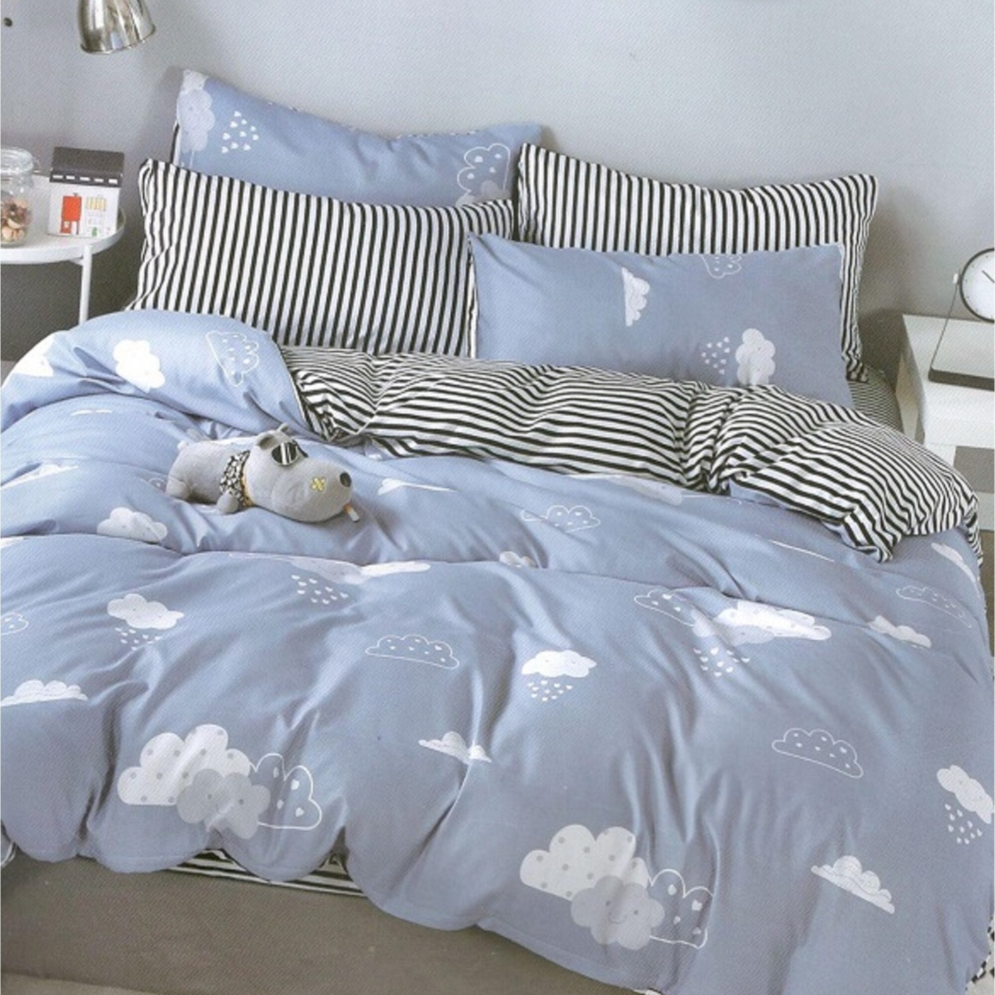 Lenjerie de pat din bumbac satinat dubla pentru pat dublu 4 piese, bleu JN427