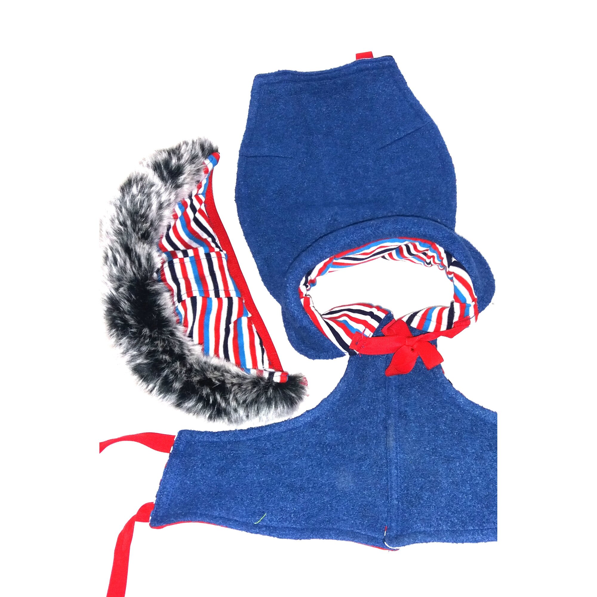 Jacheta catel cu gluga si garnitura de blana, din boucle albastru, captusita cu jerse de bumbac, marimea M