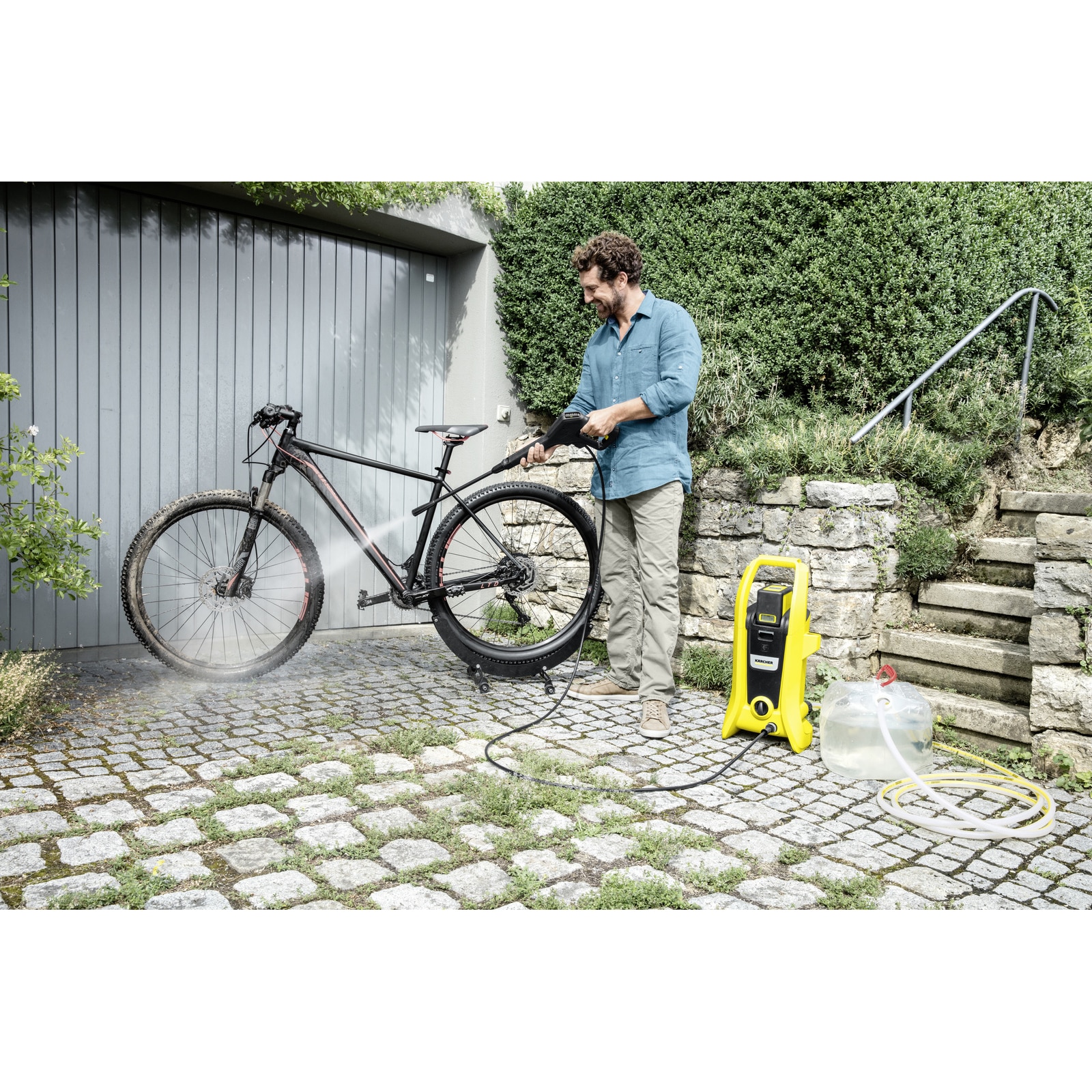 Акумулаторна водоструйка Karcher K 2 Cordless, Мощност 1000 W, 110 бара ...