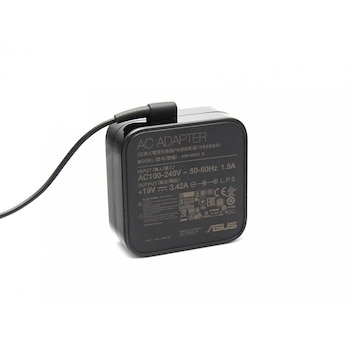 Incarcator original pentru laptop Asus A45 A46 A52 A54 A450 B43, Asus D551 D555 F451 F82, Asus K52 K52F K53 K53SV K54 K55 K56 K56VM K555, Asus VivoBook S300 S551, Asus X45 X54 X501 X550 X550C X551CA X552V X554 X555, 19V 3.42A 65W, slim patrat Incarcator original pentru laptop Asus A45 A46 A52 A54 A450 B43, Asus D551 D555 F451 F82, Asus K52 K52F K53 K53SV K54 K55 K56 K56VM K555, Asus VivoBook S300 S551, Asus X45 X54 X501 X550 X550C X551CA X552V X554 X555, 19V 3.42A 65W, slim patrat