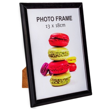 Rama foto, Zola, clasica, simpla din plastic, neagra, 13,5x18,5 Rama foto, Zola, clasica, simpla din plastic, neagra, 13,5x18,5