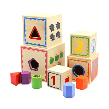 Set cuburi de lemn cu sortator Montessori Set cuburi de lemn cu sortator Montessori