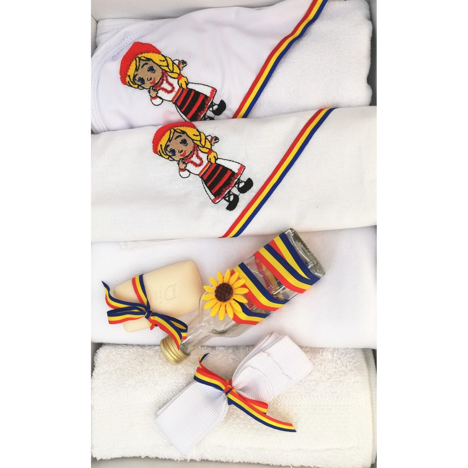 Trusou Botez, 7 Piese, Traditionale, Tarancuta, Alb/Tricolor, Bumbac