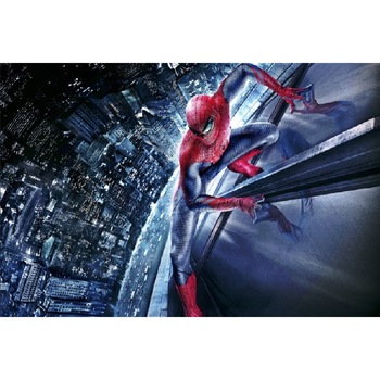 Tablou canvas Spider Man in ascensiune, 45 x 30 cm Tablou canvas Spider Man in ascensiune, 45 x 30 cm