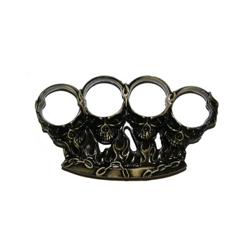 Pumnal, rozeta, box autoaparare, cap de mort, craniu Pumnal, rozeta, box autoaparare, cap de mort, craniu