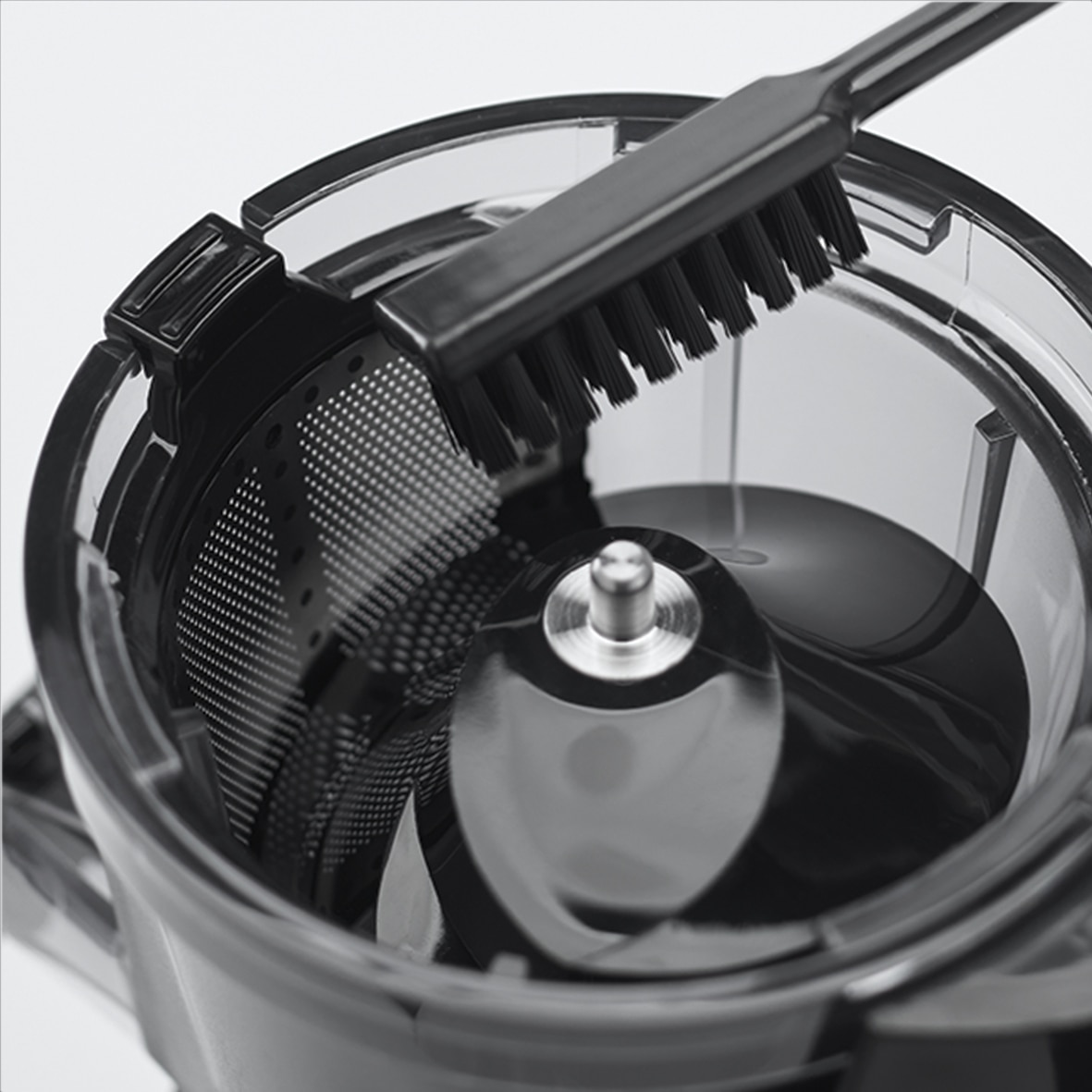 Russell Hobbs 25170-56 Slow juicer gyümölcsprés, Könnyen tisztítható, 2 szűrőbetét, Ezüst