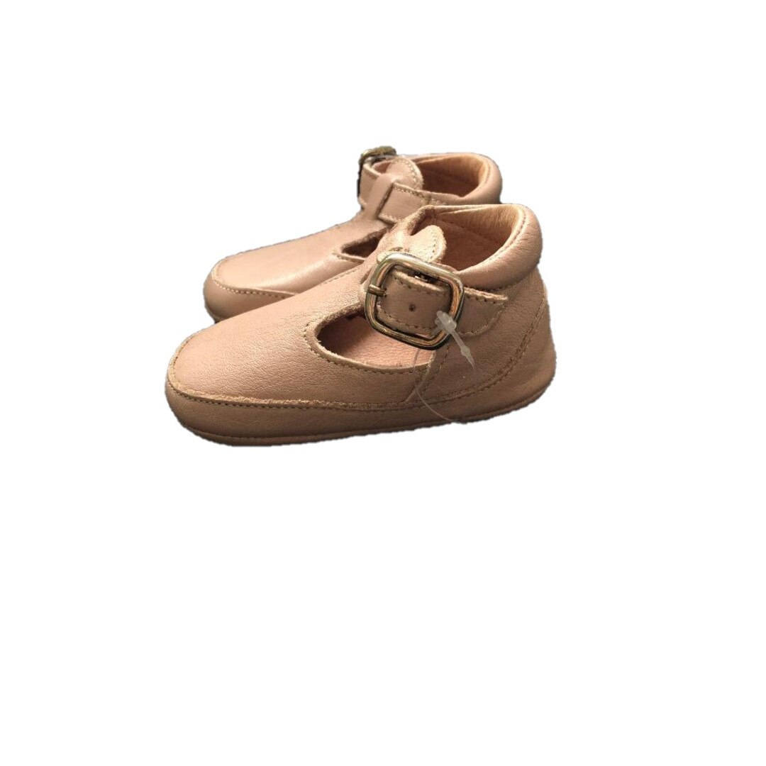 Botosei, Avus, Bej inchis