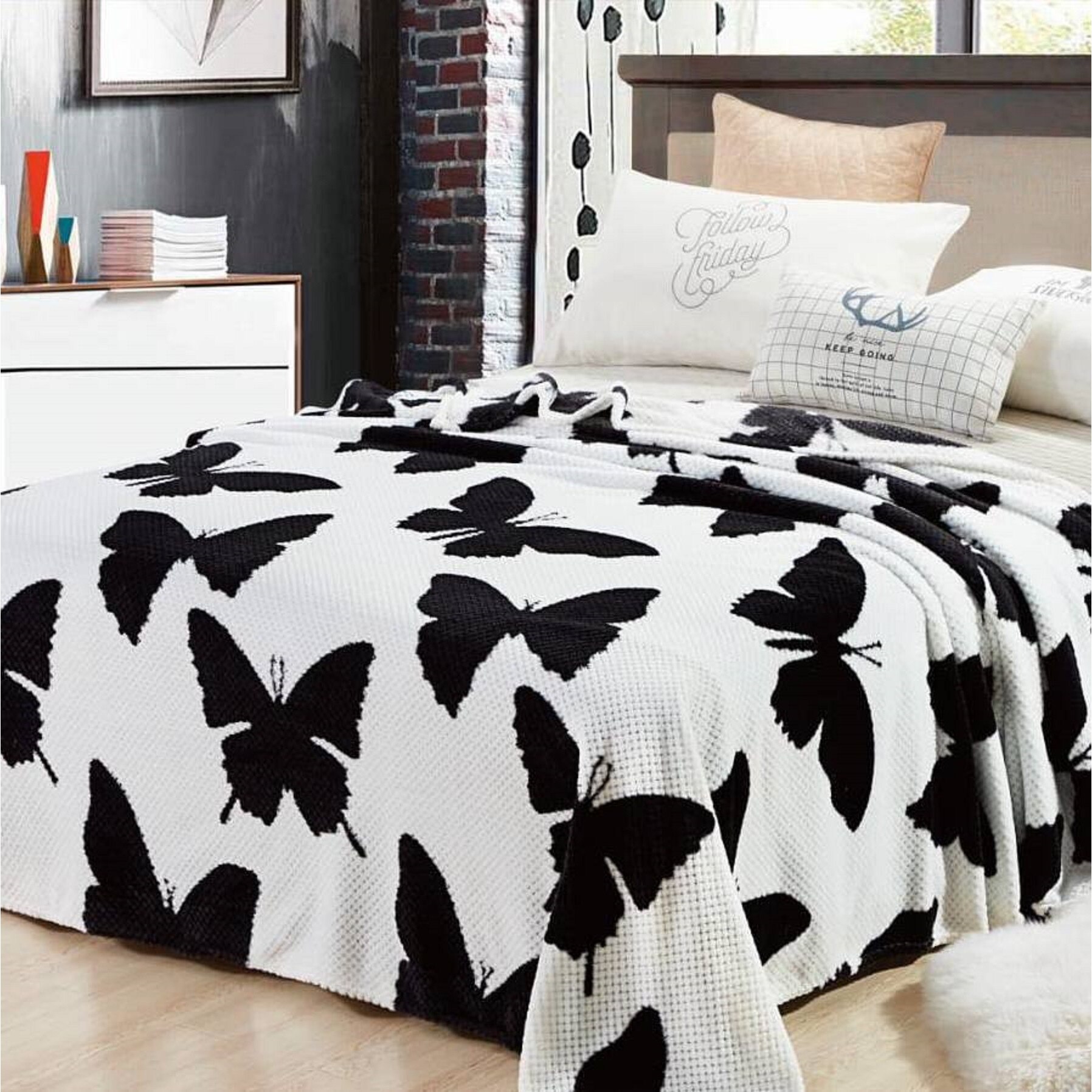 Patura Cocolino moale gofrata cu model, punga cadou 200X230cm negru Fo369