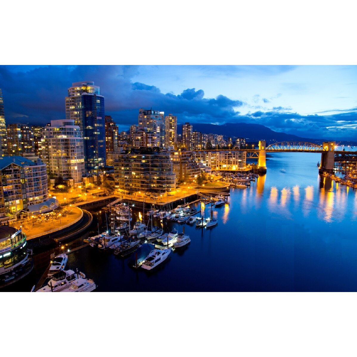 Tablou canvas Vancouver noaptea (45 x 30 cm)