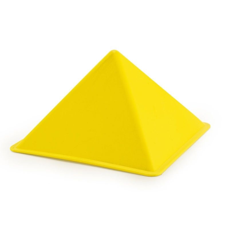 Forma de nisip - piramida - Hape