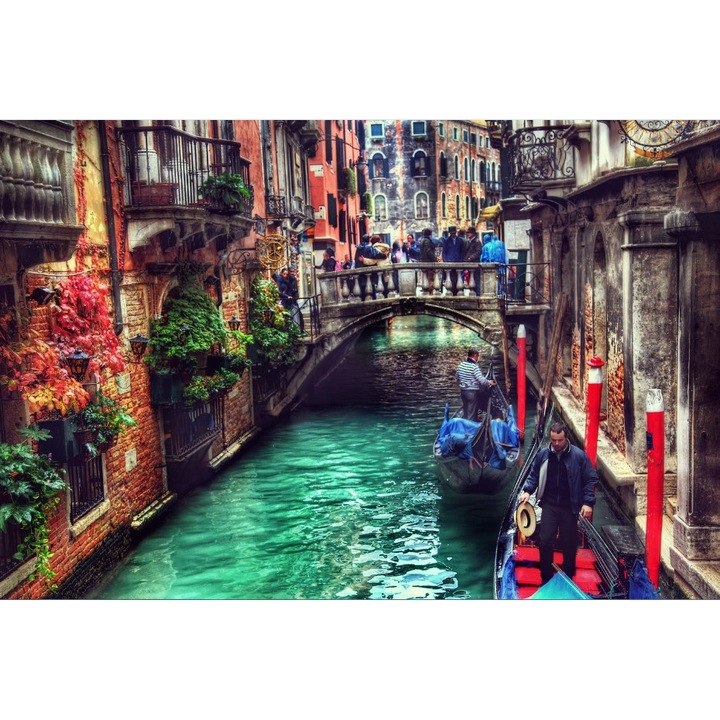 Fototapet de perete autoadeziv si lavabil Cu gondola prin Venetia, 220 x 135 cm