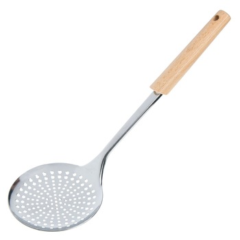 Spumiera de bucatarie , Zola, cu agatatoare, maner din lemn, 35 cm Spumiera de bucatarie , Zola, cu agatatoare, maner din lemn, 35 cm