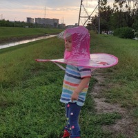 Pelerina pentru ploaie tip farfurie zburatoare marca UFO, marimea S, roz