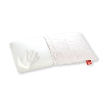 Perna de lux Pierre Cardin 'Riviera' by Magniflex 72x42x12 cm, anatomica, Made in Italy, 100% Memory Foam HD®, husa detasabila cu fermoar, material textil de lux tratament hipoalergenic & antibacterial Perna de lux Pierre Cardin 'Riviera' by Magniflex 72x42x12 cm, anatomica, Made in Italy, 100% Memory Foam HD®, husa detasabila cu fermoar, material textil de lux tratament hipoalergenic & antibacterial