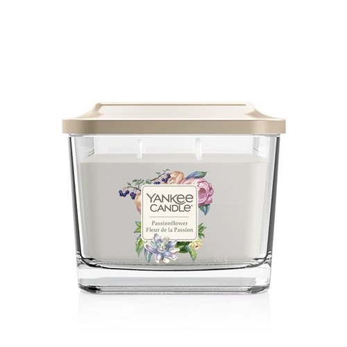 Lumanare Parfumata Elevation Collection Borcan Mediu Passionflower, Yankee Candle
