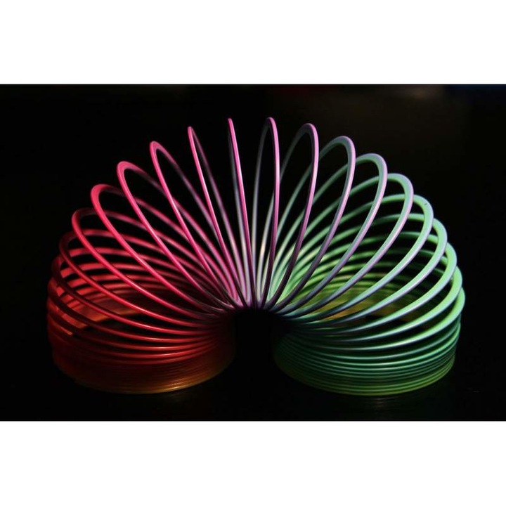 Jucarie interactiva spirala Arc Rainbow iluminat, Slinky Emoji Love by Urban Trends ®