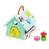 jucarie casuta din lemn pentru copii multifunctionala 6 moduri de joaca cu elemente de sortare ceas masinuta usa cu cheie smart house imagen 20_0_
0