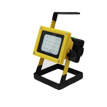 Proiector Led 2400 Lumeni Putere 30W Cu Acumulatori Proiector Led 2400 Lumeni Putere 30W Cu Acumulatori