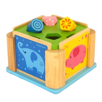 Cub din lemn pentru sortarea formelor, Garibel, multicolor Cub din lemn pentru sortarea formelor, Garibel, multicolor