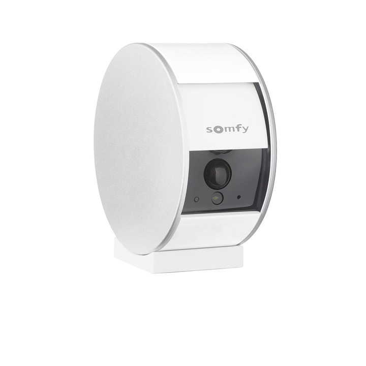 Somfy Protect beltéri videofelügyeleti kamera, motoros zárral, amely védi a magánéletet, mozgásérzékelő, telepítés és vezérlés a dedikált mobilalkalmazáson keresztül, Full HD 1080p, 3 MP, beépített hangszóró és mikrofon