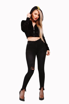 Bluza Neagra Catifea cu Banda Galbena pe Spate, Kiki Riki, marimea 36 EU Bluza Neagra Catifea cu Banda Galbena pe Spate, Kiki Riki, marimea 36 EU