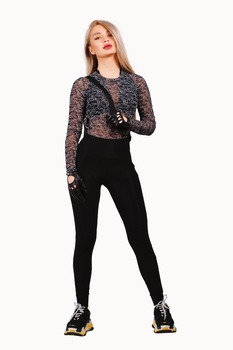 Bluza din tul, sport, cu scris, Kiki Riki, marime 36 EU Bluza din tul, sport, cu scris, Kiki Riki, marime 36 EU