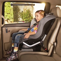 set parasolare auto retractabile pentru copii munchkin brica pentru geamurile laterale  2 bucati imagen 2_0_
0