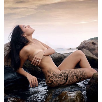 Tatuaj temporar-TIME ROSE DEATH, impermeabil, bratul complet si Extra mare, Pentru brate sau piciore si corp, Dimensiune 17.8x 48cm Tatuaj temporar-TIME ROSE DEATH, impermeabil, bratul complet si Extra mare, Pentru brate sau piciore si corp, Dimensiune 17.8x 48cm