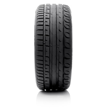 Anvelopa VARA Kormoran ULTRA HIGH PERFORMANCE 215/45 R18 93 Y Anvelopa VARA Kormoran ULTRA HIGH PERFORMANCE 215/45 R18 93 Y