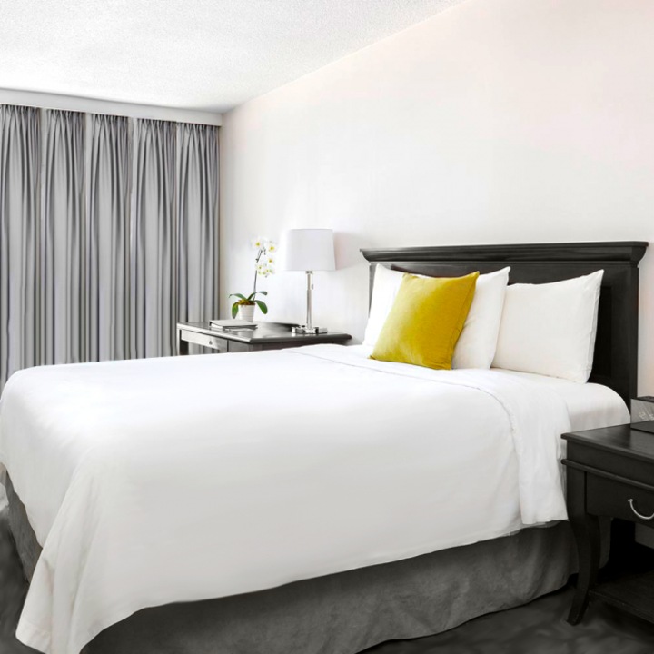 Lenjerie Pat Hotel X, Bumbac Alb Mercerizat, Policottone 200x220 / 70x70, Brand Dormisete, 4 piese, pat 2 persoane