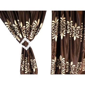Set 2 draperii, 2X150x270 cm, cu model orizontal, culoare maro Set 2 draperii, 2X150x270 cm, cu model orizontal, culoare maro
