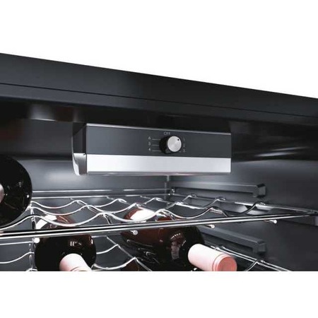 Vitrina de vinuri Candy CWC150 EU, 41 sticle, Clasa B, MonoZone, Usa sticla antiUV, Negru